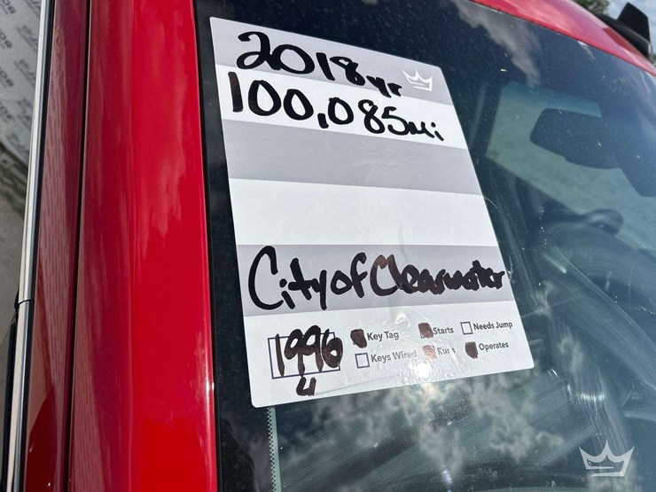 2018-chevrolet-suburban-image-23