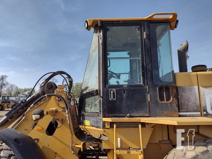 2006-caterpillar-930g-image-16