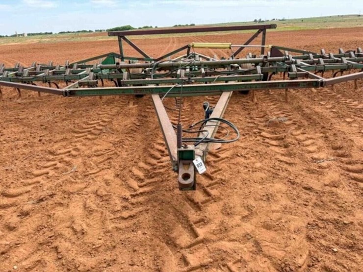 john-deere-4010-image-2