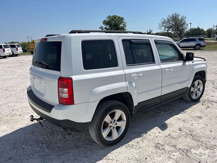 2014-jeep-patriot-image-3