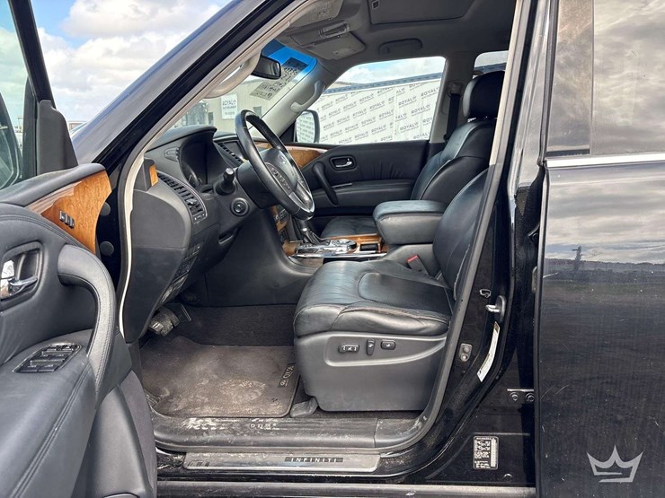 2012-infiniti-qx56-image-14