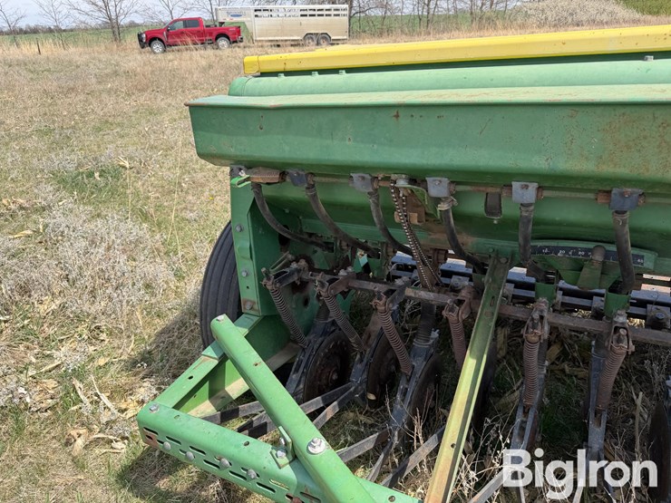 john-deere-8300-image-14