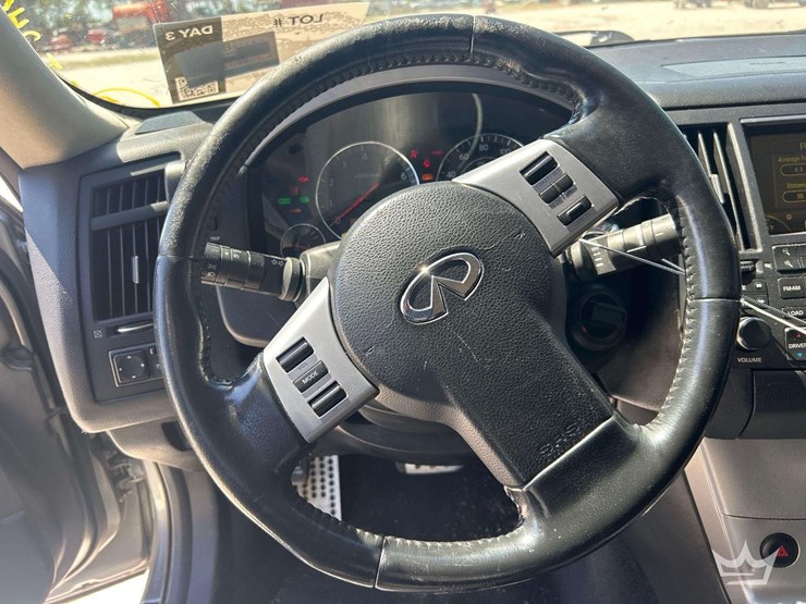 2005-infiniti-fx35-image-13
