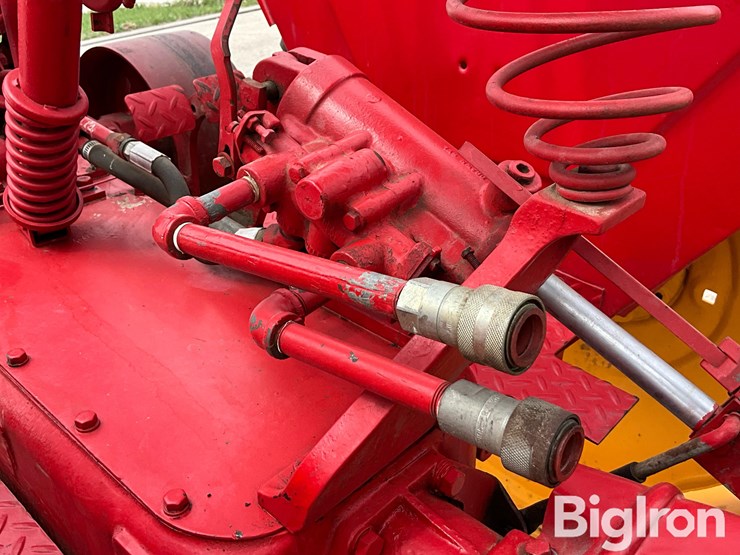 1951-massey-ferguson-30-image-12