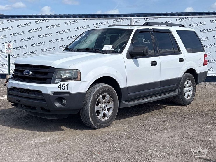 2016-ford-expedition-image-1