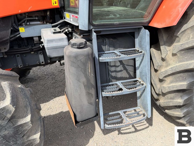 2013-kubota-m110gx-image-19