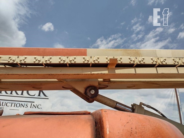 2002-jlg-600ajn-image-38