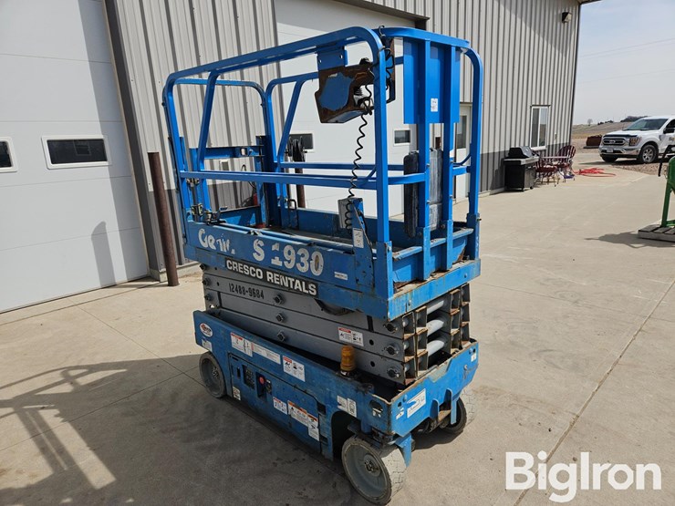 2016-genie-gs1930-image-3
