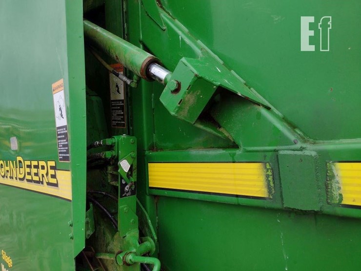 2004-john-deere-557-image-10