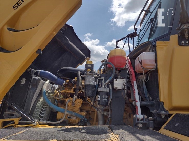 deere-300d-image-35