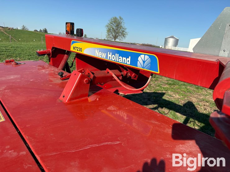 2014-new-holland-h7230-image-17