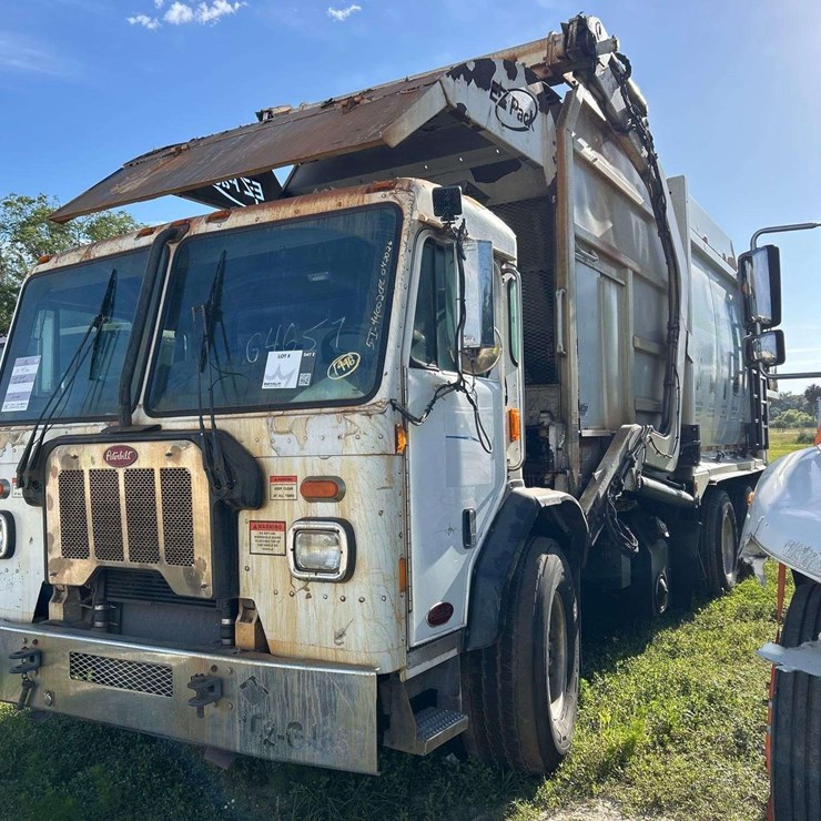 2019 PETERBILT 520