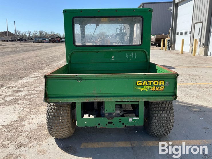 john-deere-gator-image-6