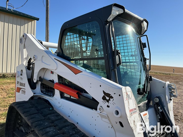 2018-bobcat-t740-image-10