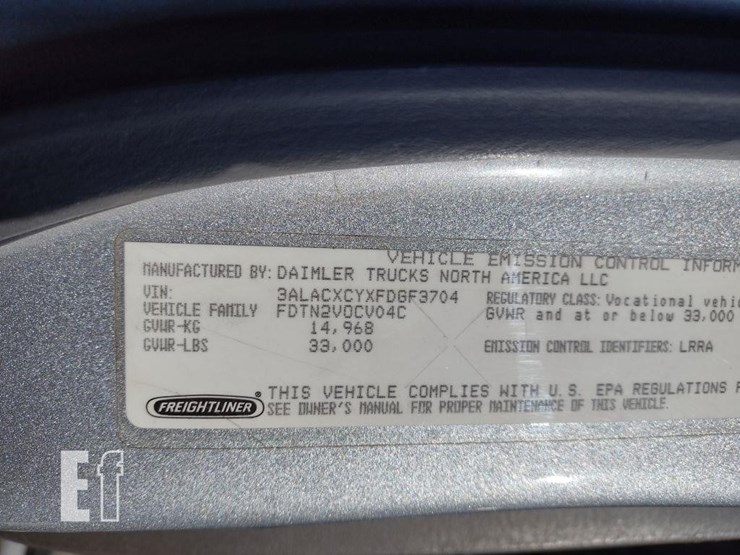 2015-freightliner-business-class-m2-106-image-6