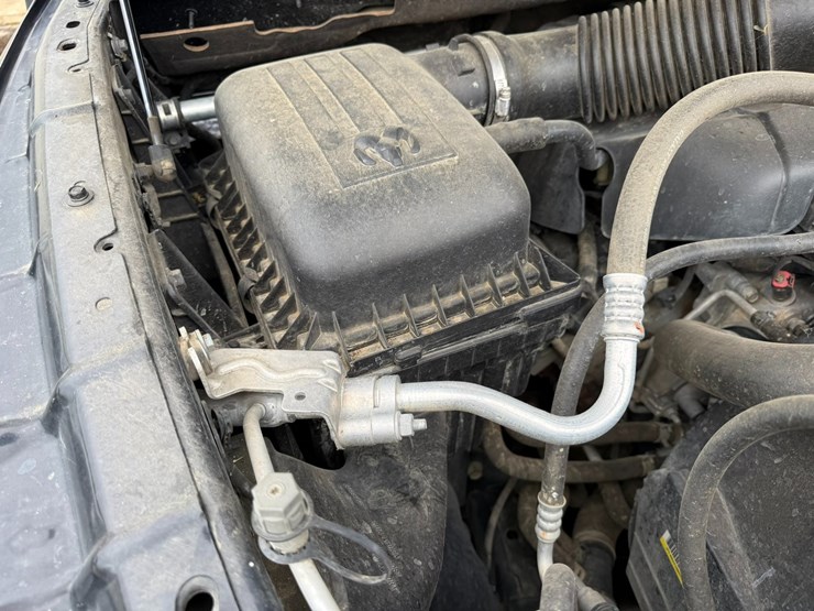 2019-dodge-1500-image-30