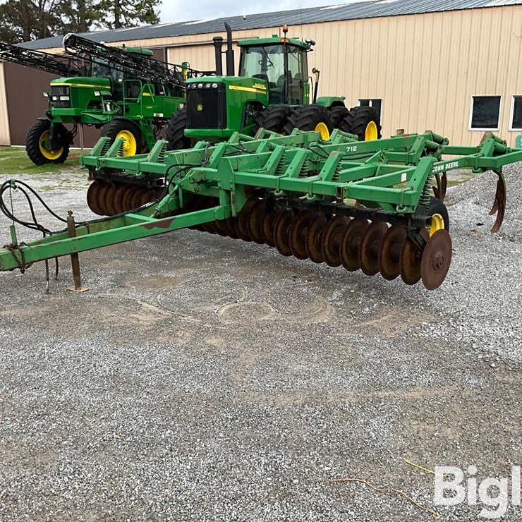 JOHN DEERE 712