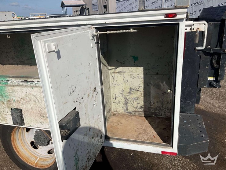 2019-ford-f450-image-36