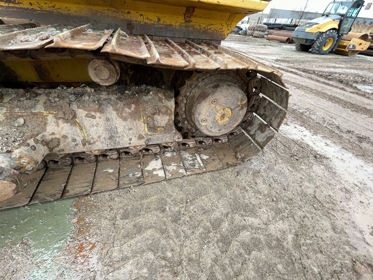 komatsu-d65px-12-image-19