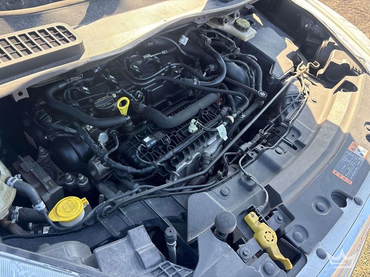 2019-ford-escape-image-8