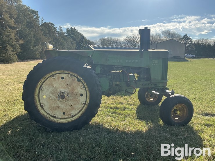 1959-john-deere-730-image-4