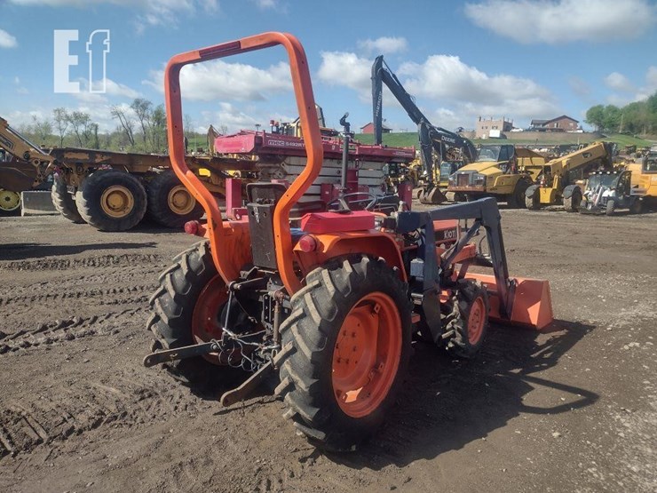 kioti-lb2204-image-32