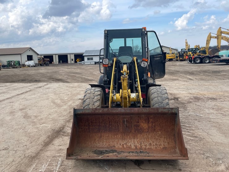#4032-•-2006-komatsu-wheel-loader-image-2