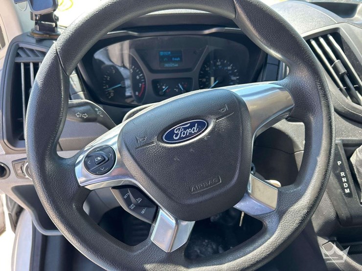 2018-ford-transit-image-13