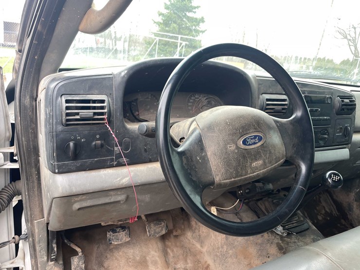 2006-ford-f450-xl-image-81