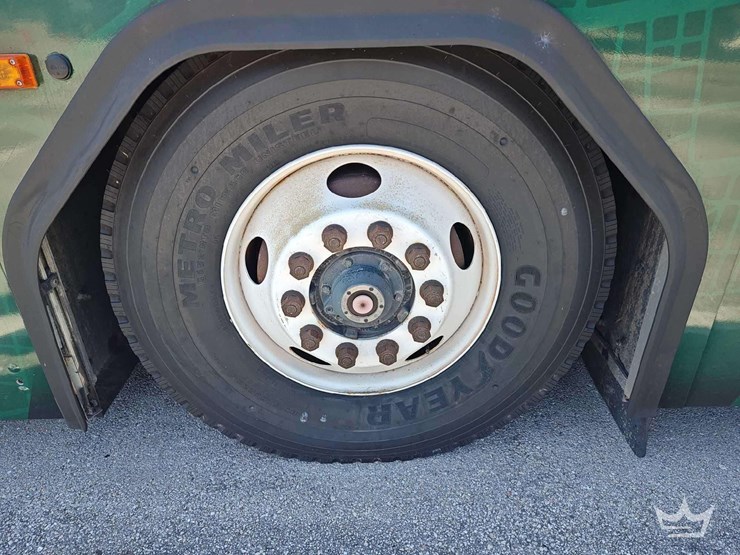 2012-gillig-low-floor-image-38