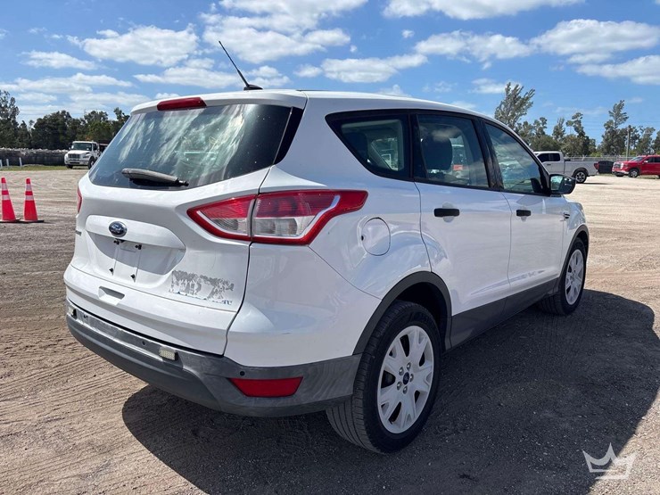 2016-ford-escape-image-3