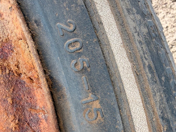 john-deere-12-image-12