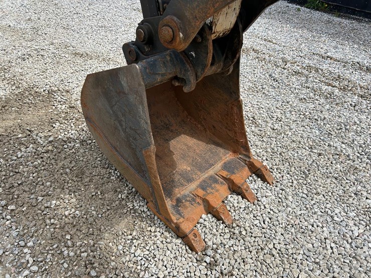 2021-bobcat-e42-image-8