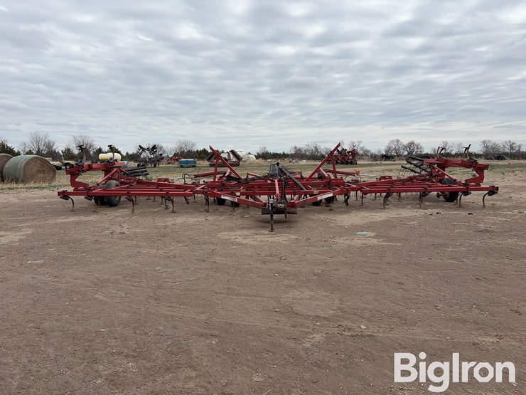 case-ih-4300-image-2