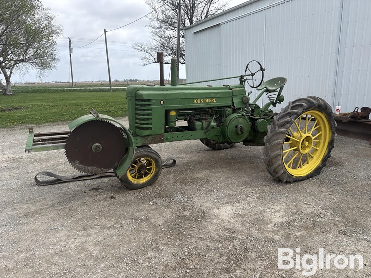 1943-john-deere-b-image-1