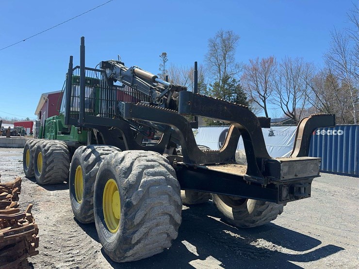 2017-john-deere-1910-image-7
