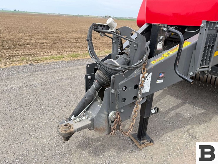 2022-massey-ferguson-2270-image-9