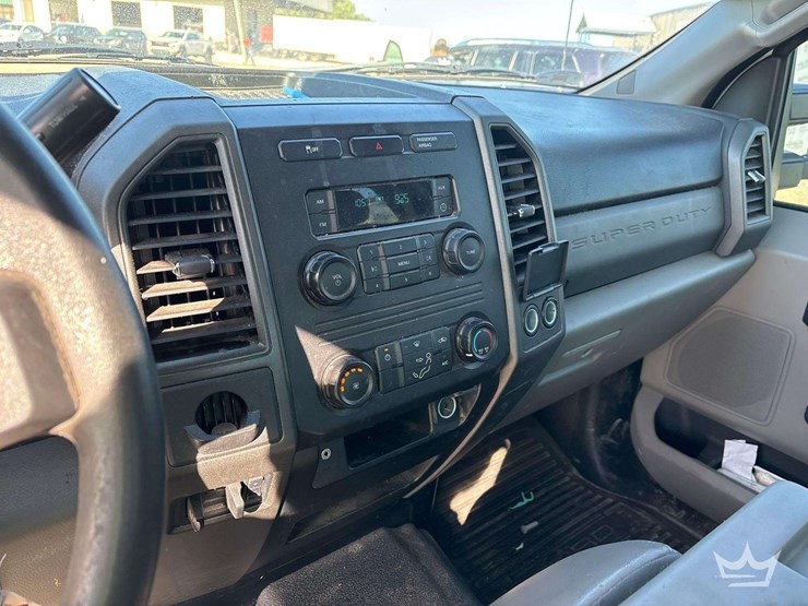 2017-ford-f250-image-17