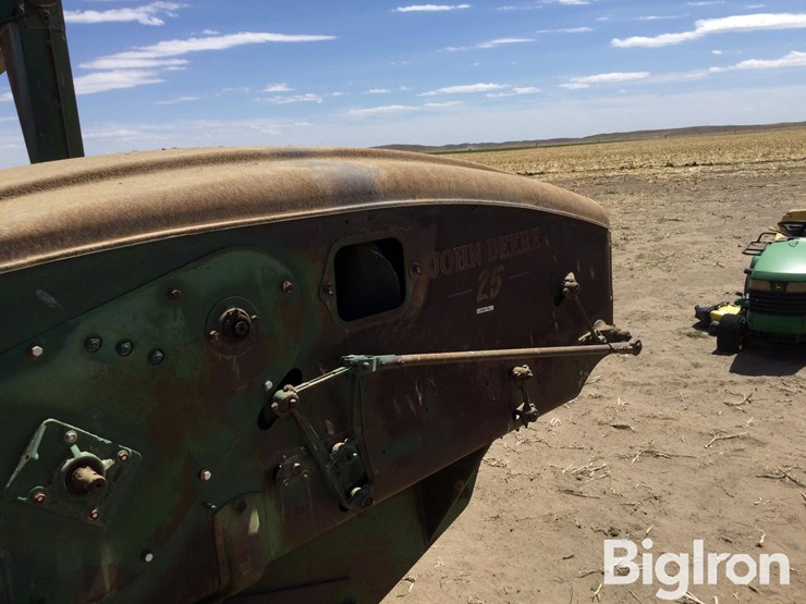 john-deere-25-image-12