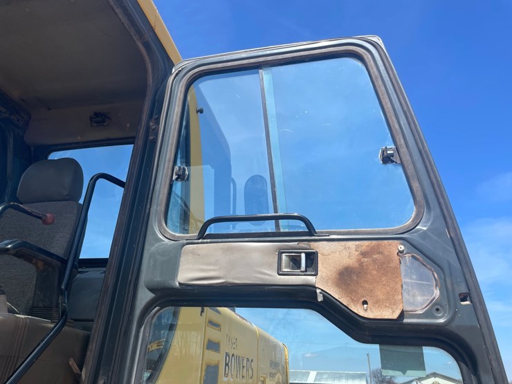 #4007-•-1998-komatsu-400lc-6-excavator-image-66
