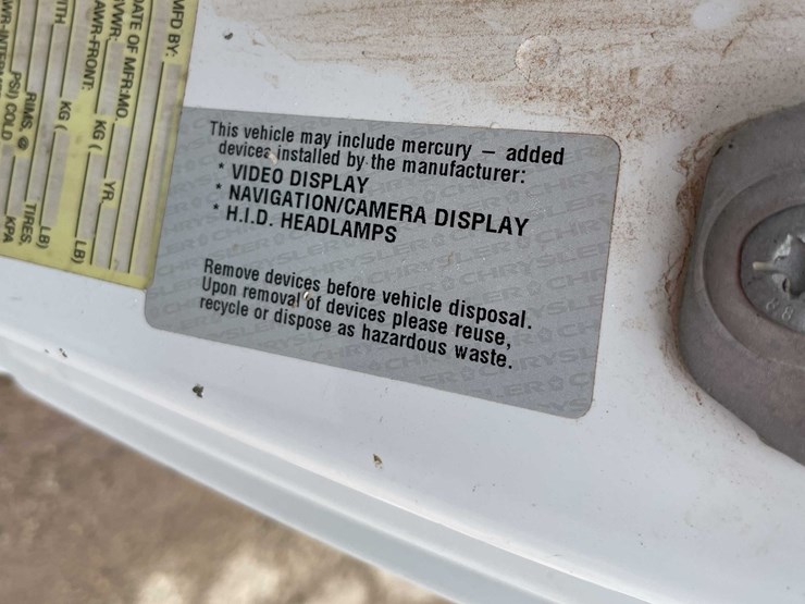 2015-dodge-ram-3500-image-94