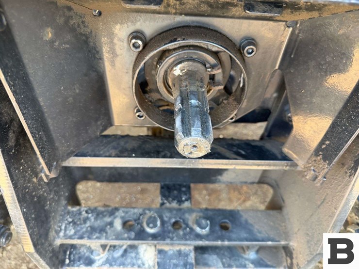 case-ih-farmall-105u-image-41