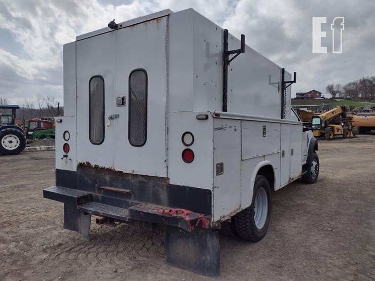 2019-ford-f550-image-28