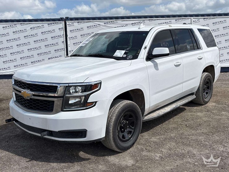 2019-chevrolet-tahoe-image-1