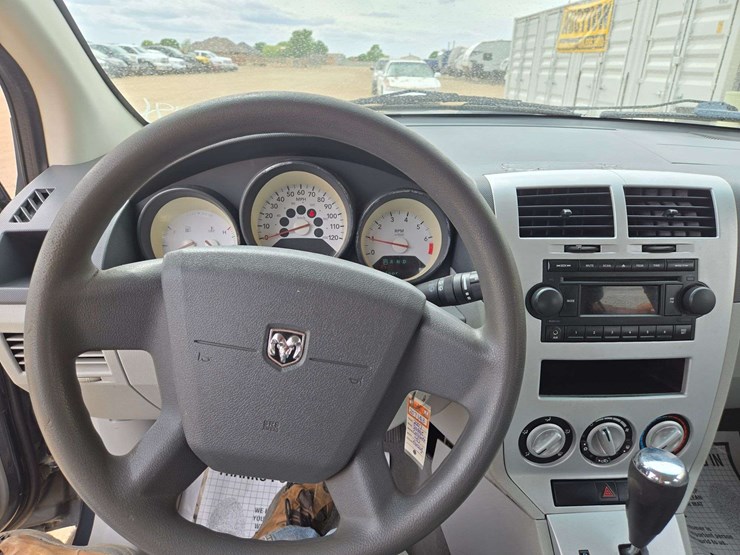 2007-dodge-caliber-sxt-image-9