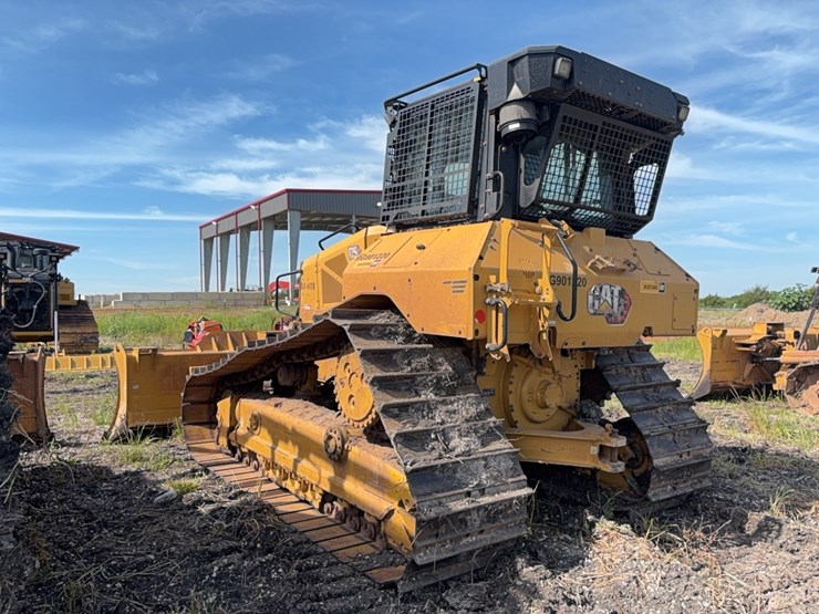 2022-caterpillar-d5-lgp-image-4