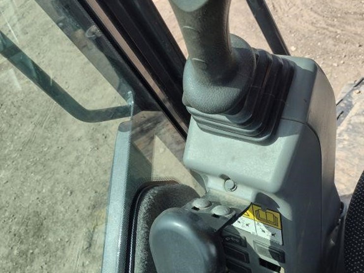 2022-bobcat-e35i-image-8
