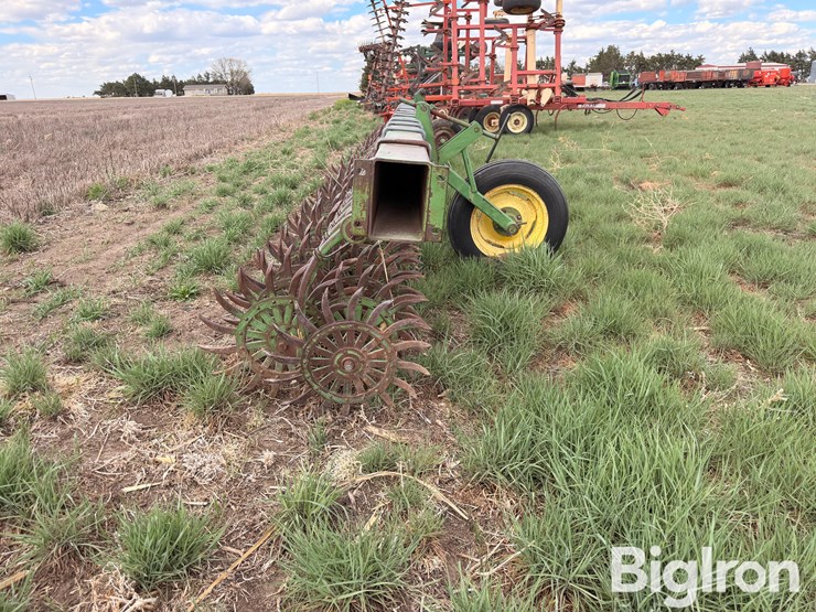 john-deere-400-image-4