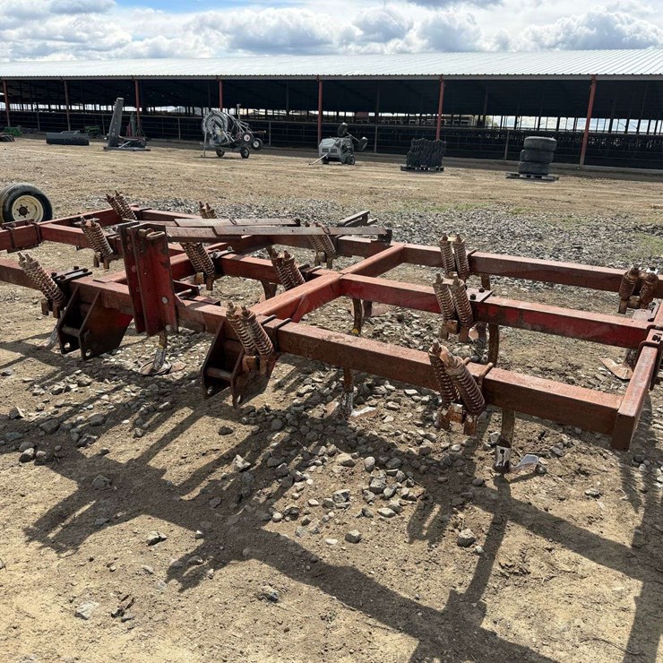 International Chisel Plow - Othello, WA
