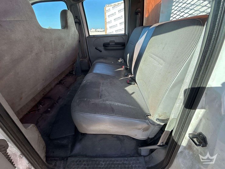 2006-ford-f350-image-28